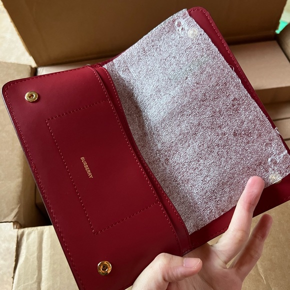 NWT Burberry long wallet - Picture 5 of 6